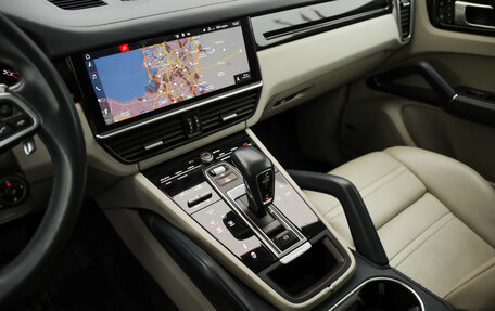 Porsche Cayenne III, 2019 год, 6 291 442 рублей, 22 фотография