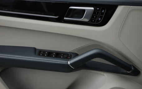 Porsche Cayenne III, 2019 год, 6 291 442 рублей, 24 фотография