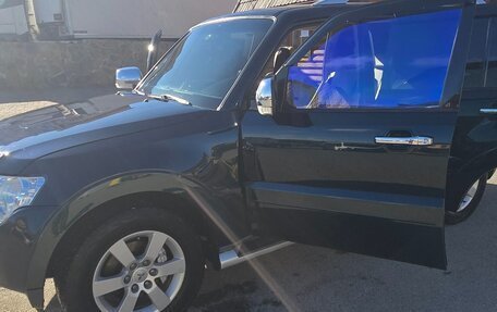 Mitsubishi Pajero IV, 2007 год, 1 850 000 рублей, 10 фотография