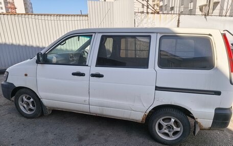 Toyota Town Ace III, 2002 год, 400 000 рублей, 3 фотография
