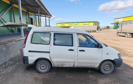 Toyota Town Ace III, 2002 год, 250 000 рублей, 6 фотография