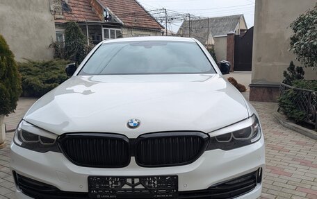 BMW 5 серия, 2017 год, 3 300 000 рублей, 2 фотография