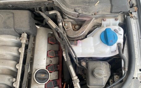 Audi A8, 2005 год, 1 000 000 рублей, 28 фотография