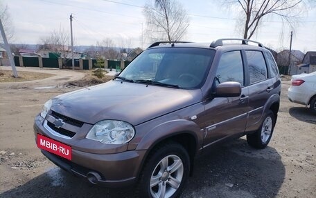 Chevrolet Niva I рестайлинг, 2015 год, 558 000 рублей, 7 фотография