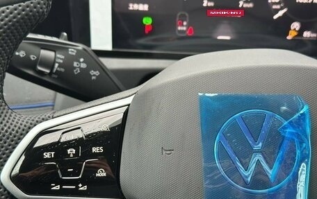 Volkswagen Tiguan, 2026 год, 4 600 000 рублей, 14 фотография