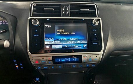 Toyota Land Cruiser Prado 150 рестайлинг 2, 2018 год, 4 600 000 рублей, 14 фотография