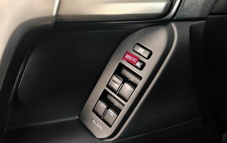 Toyota Land Cruiser Prado 150 рестайлинг 2, 2018 год, 4 600 000 рублей, 19 фотография