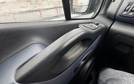 Opel Vivaro B, 2015 год, 1 950 000 рублей, 12 фотография