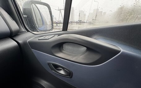 Opel Vivaro B, 2015 год, 1 950 000 рублей, 13 фотография