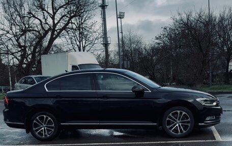 Volkswagen Passat B8 рестайлинг, 2018 год, 2 850 000 рублей, 3 фотография