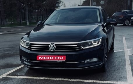 Volkswagen Passat B8 рестайлинг, 2018 год, 2 850 000 рублей, 18 фотография