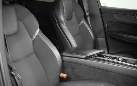 Volvo XC60 II, 2018 год, 2 650 000 рублей, 9 фотография