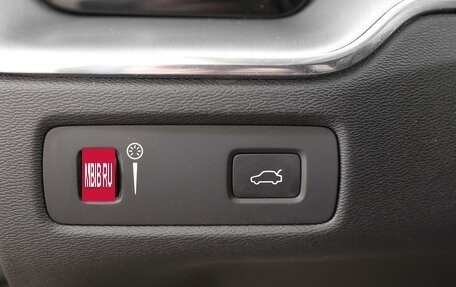 Volvo XC60 II, 2018 год, 2 650 000 рублей, 10 фотография