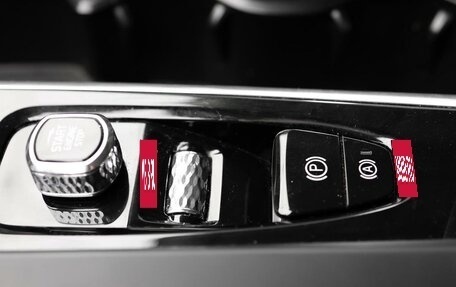 Volvo XC60 II, 2018 год, 2 650 000 рублей, 21 фотография