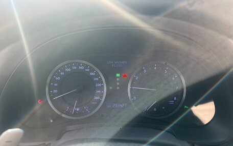 Lexus IS II рестайлинг 2, 2011 год, 1 750 000 рублей, 21 фотография