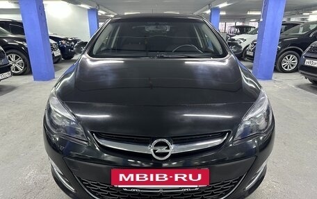 Opel Astra J, 2013 год, 675 000 рублей, 2 фотография