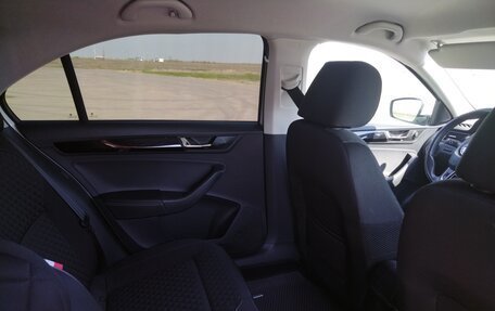 Skoda Rapid I, 2018 год, 1 300 000 рублей, 9 фотография