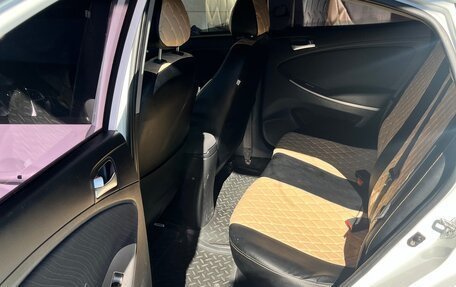 Hyundai Solaris II рестайлинг, 2014 год, 1 100 000 рублей, 10 фотография