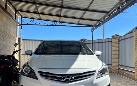 Hyundai Solaris II рестайлинг, 2014 год, 1 100 000 рублей, 5 фотография