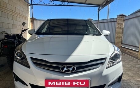 Hyundai Solaris II рестайлинг, 2014 год, 1 100 000 рублей, 3 фотография