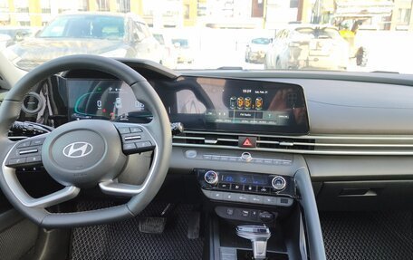 Hyundai Elantra, 2024 год, 2 299 999 рублей, 16 фотография