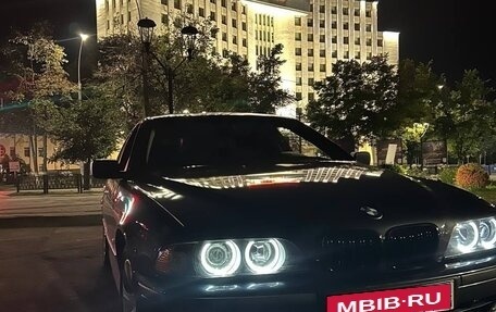 BMW 5 серия, 1999 год, 580 000 рублей, 1 фотография