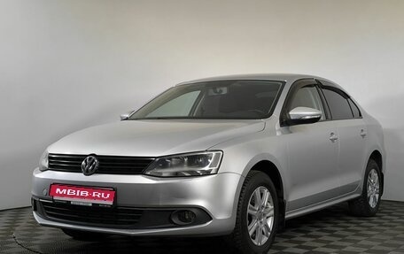 Volkswagen Jetta VI, 2013 год, 1 050 000 рублей, 1 фотография
