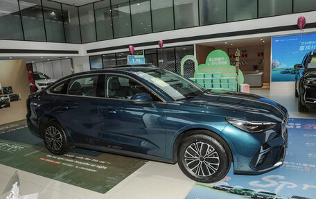 Geely Emgrand, 2026 год, 1 570 010 рублей, 10 фотография