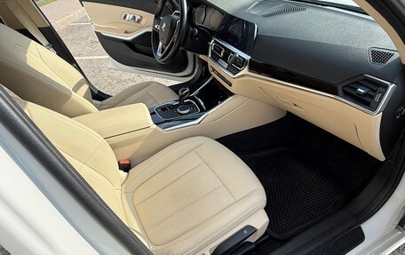 BMW 3 серия, 2021 год, 2 870 000 рублей, 14 фотография