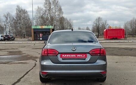 Volkswagen Jetta VI, 2014 год, 1 040 000 рублей, 4 фотография