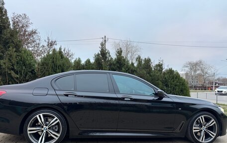 BMW 7 серия, 2018 год, 4 350 000 рублей, 18 фотография