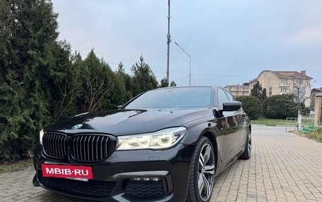 BMW 7 серия, 2018 год, 4 350 000 рублей, 14 фотография