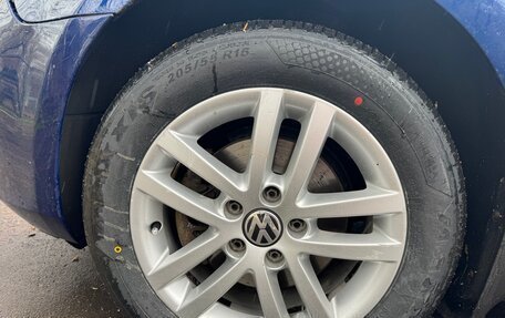 Volkswagen Golf VI, 2011 год, 800 000 рублей, 11 фотография