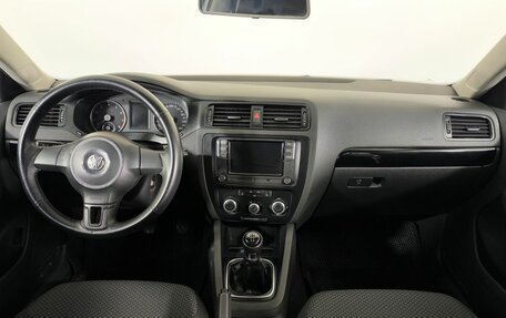Volkswagen Jetta VI, 2013 год, 1 050 000 рублей, 9 фотография