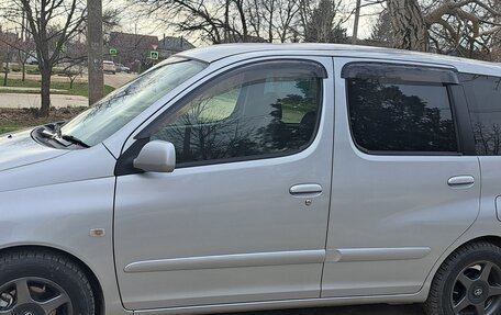 Toyota FunCargo, 2003 год, 350 000 рублей, 2 фотография