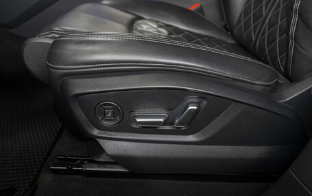 Audi SQ8, 2020 год, 9 000 000 рублей, 33 фотография