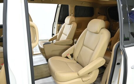 KIA Carnival III, 2019 год, 2 585 000 рублей, 7 фотография