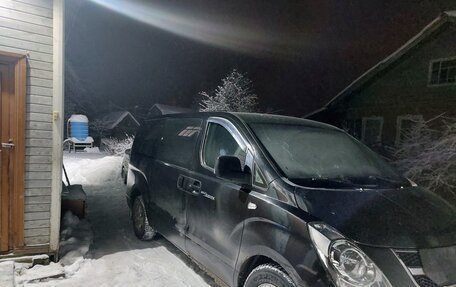 Hyundai Grand Starex Grand Starex I рестайлинг 2, 2008 год, 610 000 рублей, 1 фотография