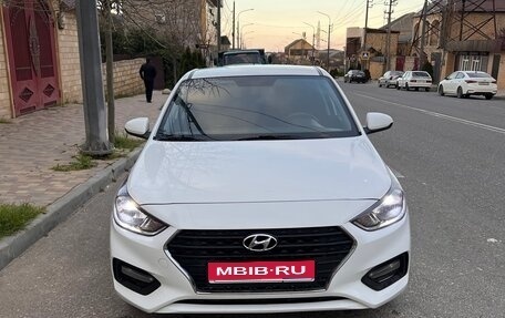 Hyundai Solaris II рестайлинг, 2019 год, 1 060 000 рублей, 1 фотография