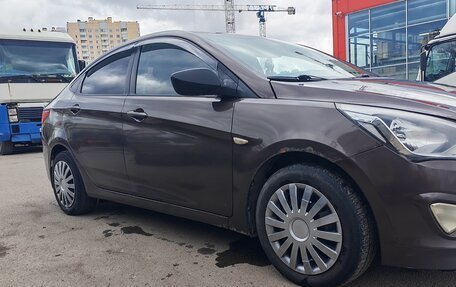 Hyundai Solaris II рестайлинг, 2015 год, 490 000 рублей, 5 фотография