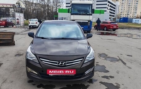 Hyundai Solaris II рестайлинг, 2015 год, 490 000 рублей, 4 фотография