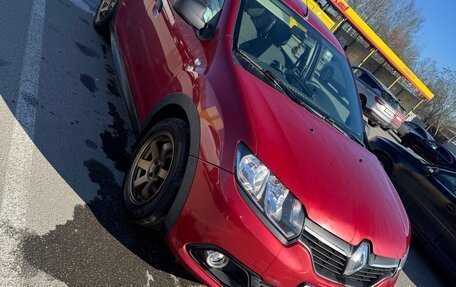 Renault Logan II, 2014 год, 690 000 рублей, 2 фотография