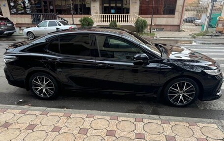 Toyota Camry, 2022 год, 3 400 000 рублей, 3 фотография