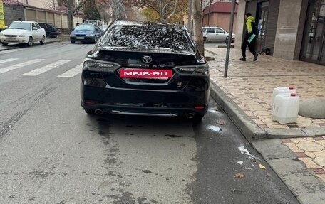 Toyota Camry, 2022 год, 3 400 000 рублей, 5 фотография