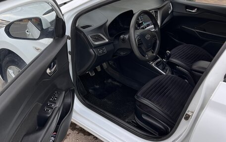 Hyundai Solaris II рестайлинг, 2019 год, 1 060 000 рублей, 6 фотография