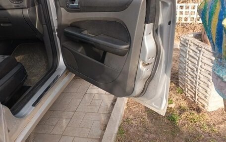 Ford Focus II рестайлинг, 2006 год, 320 000 рублей, 6 фотография