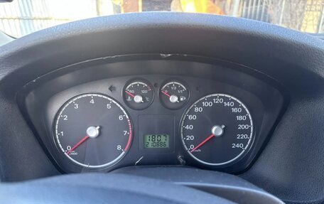 Ford Focus II рестайлинг, 2006 год, 320 000 рублей, 18 фотография