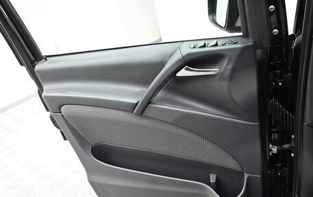 Mercedes-Benz Viano, 2011 год, 10 фотография