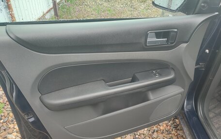 Ford Focus II рестайлинг, 2007 год, 400 000 рублей, 17 фотография