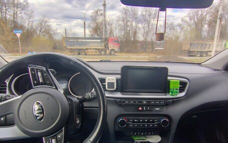 KIA cee'd III, 2018 год, 1 300 000 рублей, 8 фотография